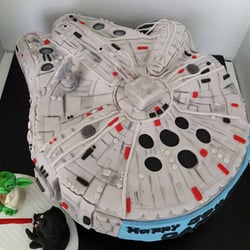 Sandi's Creative Cakes - Shaped Cake