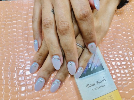 Bom Nail & Spa by null