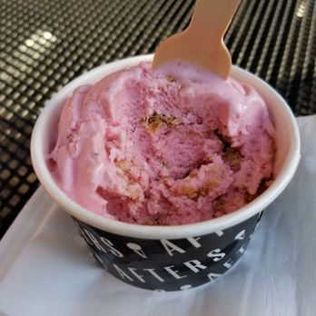 Afters Ice Cream - Strawberry Cookie Crumb - Desserts Near Me - Riverside, California