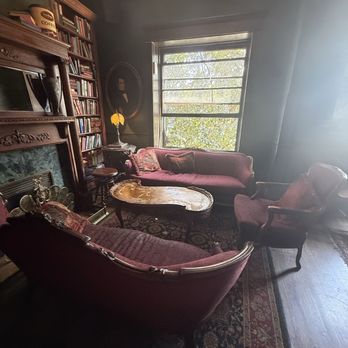 Bourgeois Pig Cafe - Upstairs area - Coffee & Tea Near Me - Chicago, Illinois