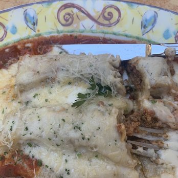 Carmel's Bistro Giovanni - Cannelloni - Italian Near Me - Carmel, California Carmel's Bistro Giovanni - Cannelloni - Italian Near Me - Carmel, California