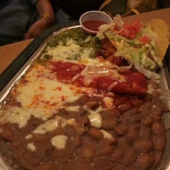 Tomasita's - Vegetarian Combination Plate - New Mexican Cuisine Near Me - Santa Fe, New Mexico