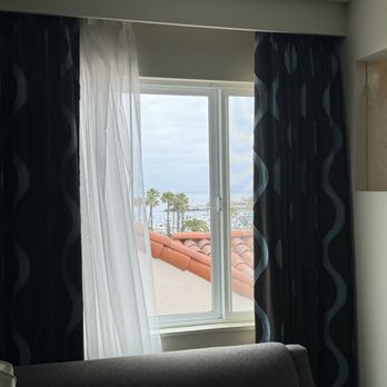 Aurora Hotel - The non view - Hotels Near Me - Avalon, California