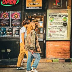 Video Games New York - Small gamer shop
