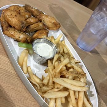 Dave & Buster's Arlington - Wings and fries! - American Near Me - Arlington, Texas