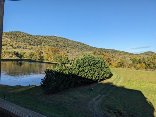 Quièvremont Vineyard & Winery by null