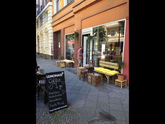 Café Brick Time by null