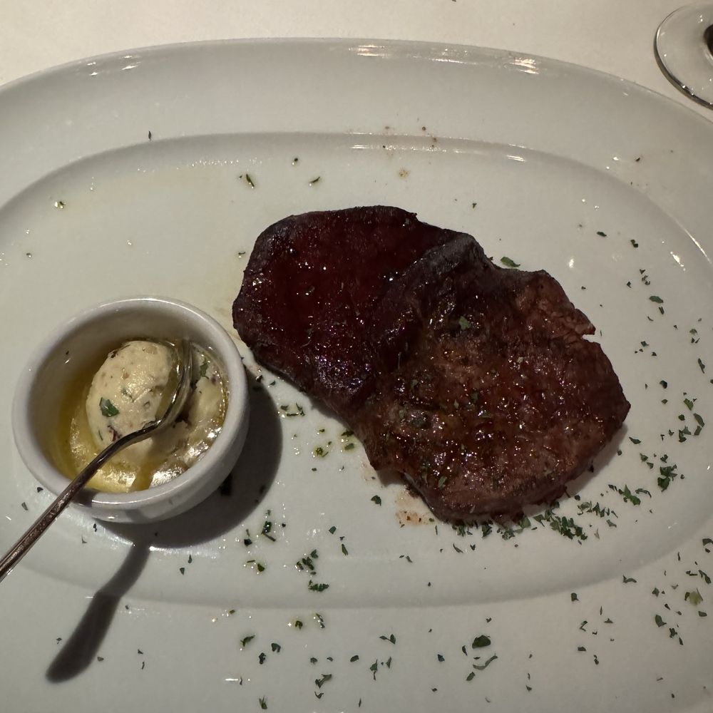 Mastro's Steakhouse - 8 Filet 8oz - Steakhouses Near Me - Chicago, Illinois Mastro's Steakhouse - 8 Filet 8oz - Steakhouses Near Me - Chicago, Illinois
