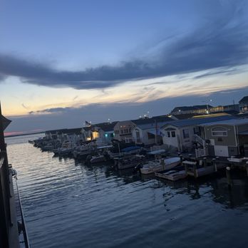 Blu Crabhouse & Raw Bar - Seafood Near Me - Ocean City, Maryland