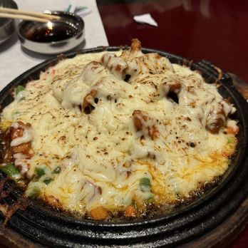 SJ Omogari - Flaming Fondue Chicken (치즈매운닭) - Korean Near Me - San Jose, California SJ Omogari - Flaming Fondue Chicken (치즈매운닭) - Korean Near Me - San Jose, California