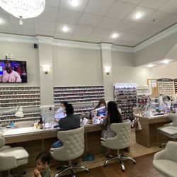J L Nail Spa