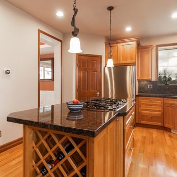 LimitlessVisuals - Kitchen Island Focus - Showcasing the functional and stylish centerpiece of the kitchen. - Real Estate Photography Near Me LimitlessVisuals - Kitchen Island Focus - Showcasing the functional and stylish centerpiece of the kitchen. - Real Estate Photography Near Me