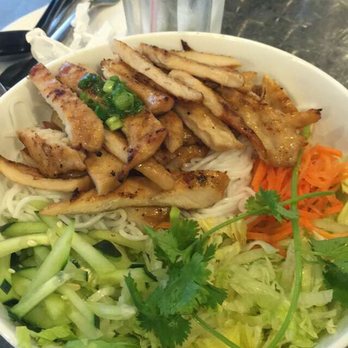 Ba Mien Bistro - Chicken vermicelli - Vietnamese Near Me - Houston, Texas Ba Mien Bistro - Chicken vermicelli - Vietnamese Near Me - Houston, Texas