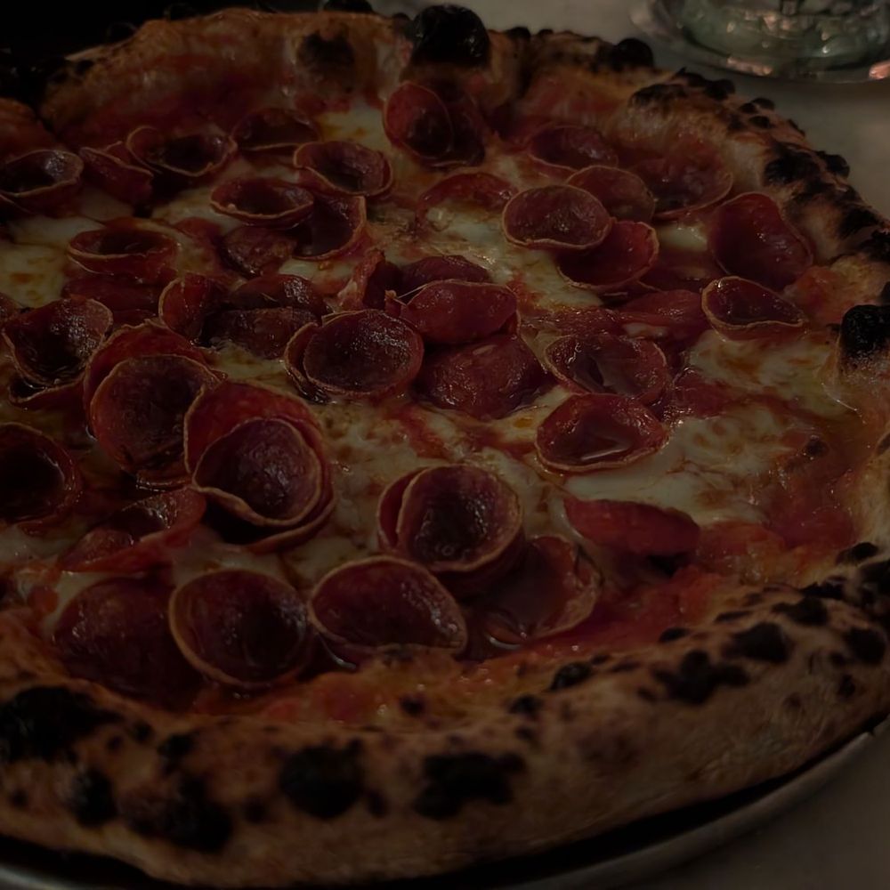 ViceVersa Miami - Hot honey pepperoni pizza - Cocktail Bars Near Me - Miami, Florida ViceVersa Miami - Hot honey pepperoni pizza - Cocktail Bars Near Me - Miami, Florida