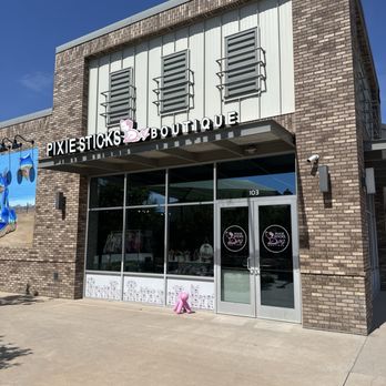 Pixie Sticks Dog Boutique - Pet Groomers Near Me - Gilbert, Arizona