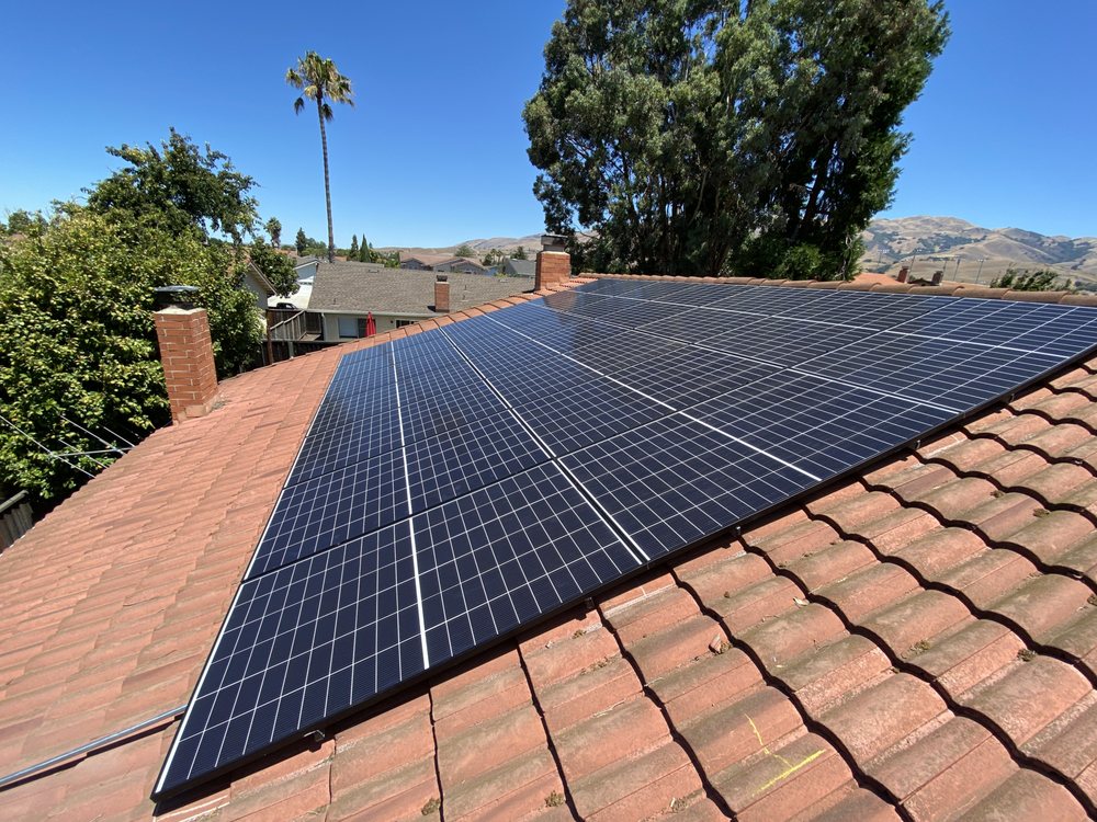 Slide of American Array Solar and Roofing
