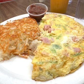 Pann's Restaurant - Denver omelette with hash browns. - Diners Near Me - Los Angeles, California Pann's Restaurant - Denver omelette with hash browns. - Diners Near Me - Los Angeles, California