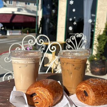Gitana Cafe - chocolate croissant, chai tea, cold brew - Cafes Near Me - Hermosa Beach, California Gitana Cafe - chocolate croissant, chai tea, cold brew - Cafes Near Me - Hermosa Beach, California
