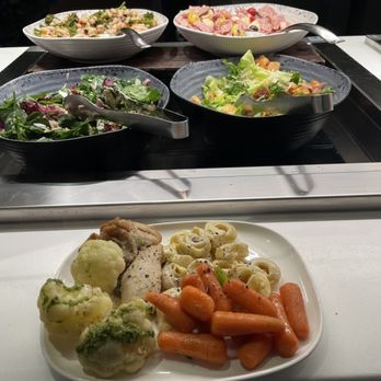 Delta Sky Club - Airport Lounges Near Me - Newark, New Jersey Delta Sky Club - Airport Lounges Near Me - Newark, New Jersey