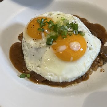 Basalt - loco moco - New American Near Me - Honolulu, Hawaii Basalt - loco moco - New American Near Me - Honolulu, Hawaii