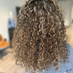 Tangled Up Salon - After
