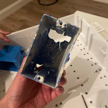 Reliance Electric - Cracked and destroyed outlet box instead of using proper channels for new wiring - Electricians Near Me - Coronado , California