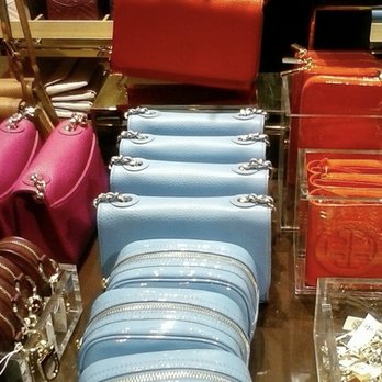 Handbag Outlet - Accessories Near Me - Pigeon Forge, Tennessee Handbag Outlet - Accessories Near Me - Pigeon Forge, Tennessee