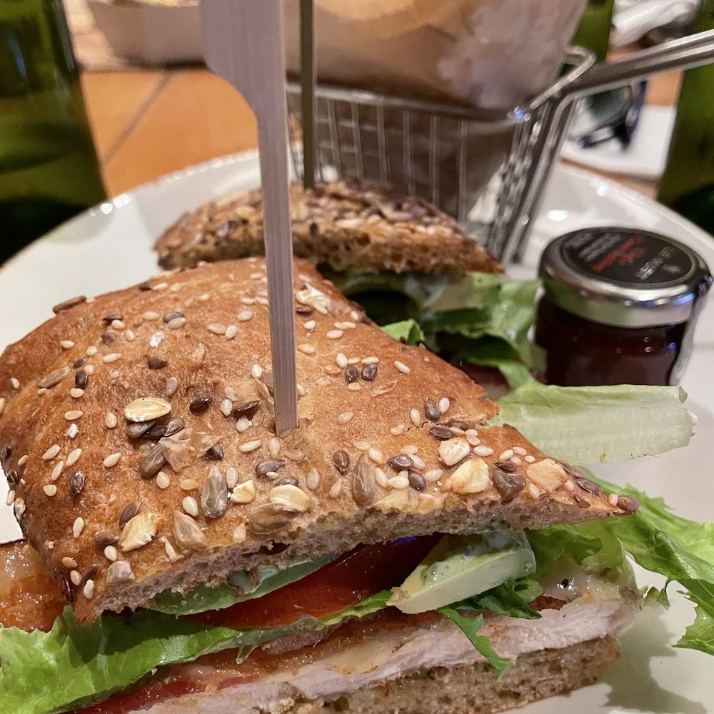 Serrano Vista Cafe - Cafes Near Me - S Highland, California Serrano Vista Cafe - Cafes Near Me - S Highland, California