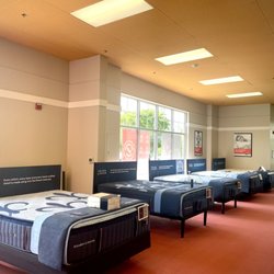 Mattress Firm Warrington - Stearn's & Foster