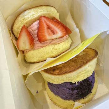 Truewin Tea Shoppe - Strawberry Soufflé and Ube Soufflé - Bubble Tea Near Me - Newark, California Truewin Tea Shoppe - Strawberry Soufflé and Ube Soufflé - Bubble Tea Near Me - Newark, California