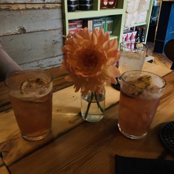 Restaurant Poco - "Independent Woman" cocktail - New American Near Me - Burlington, Vermont Restaurant Poco - "Independent Woman" cocktail - New American Near Me - Burlington, Vermont