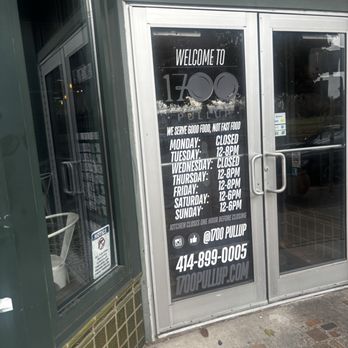 1700 Pull Up - Comfort Food Near Me - Milwaukee, Wisconsin