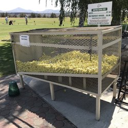 Crooked River Ranch Golf Club - Free range balls with a tee time