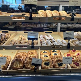 Dudley's Bakery - Delis Near Me - Santa Ysabel, California