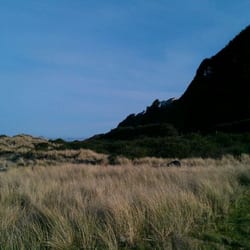 Winema Beach - Bluff and ocean.