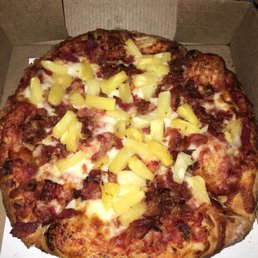 Bacon and pineapple small pizza