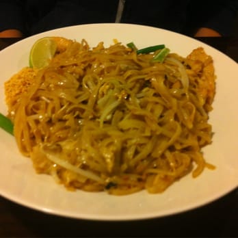 Shui Asian Fusion - Chicken Pad Thai - Asian Fusion Near Me - Rochester, New York Shui Asian Fusion - Chicken Pad Thai - Asian Fusion Near Me - Rochester, New York