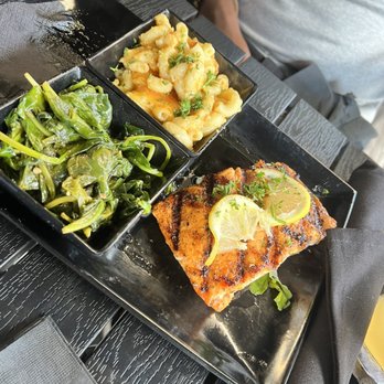 Fin & Feathers - Salmon, spinach, mac & cheese. - Bars Near Me - Atlanta, Georgia