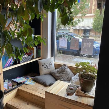 Cafe Guse - Kids Nook - Coffee & Tea Near Me - Longview, Washington