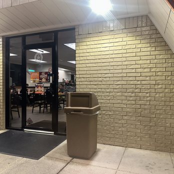 Whataburger - Waiting area - Burgers Near Me - Tomball, Texas Whataburger - Waiting area - Burgers Near Me - Tomball, Texas