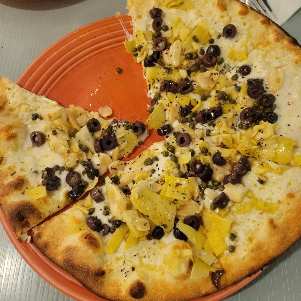 Amicas Pizza & Microbrewery - Roma pizza - Pizza Near Me - Salida, Colorado