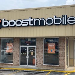 Boost Mobile Airport Blvd - Store Front