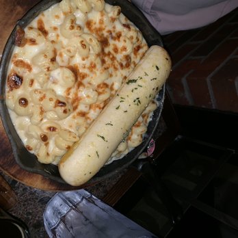 Pete's Place - New American Near Me - Taylor, Michigan