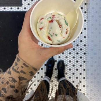 Kilwins - Seasonal peppermint ice cream - Chocolatiers & Shops Near Me - Dublin, Ohio