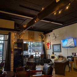 Foothills Coffee Shop - Seating area