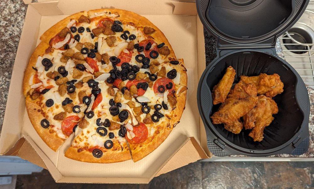 PIZZA HUT Updated September 2024 2478 W Schaumburg Rd, Schaumburg