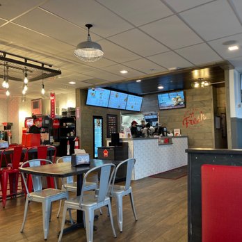 Slim Chickens - Front counter and dining room. - Chicken Wings Near Me - Centennial, Colorado