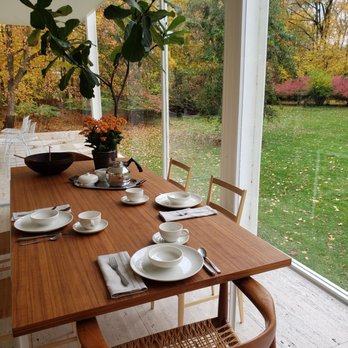 Farnsworth House Visitor Center - Visitor Centers Near Me - Plano, Illinois
