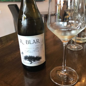 Roblar Winery - First tasting Pinot Blanc - Wineries Near Me - Santa Ynez, California Roblar Winery - First tasting Pinot Blanc - Wineries Near Me - Santa Ynez, California