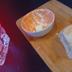 Arturos - Fresh baked mini loaf of bread & butter